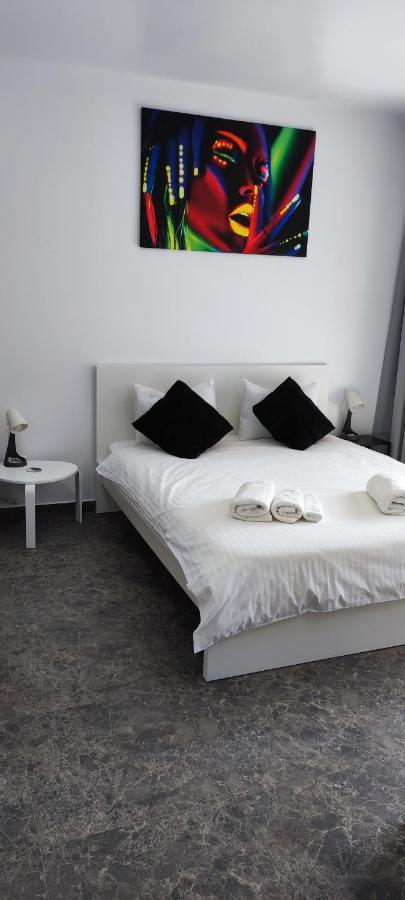 Belle View Sinaia-Free Parking Apartment Bagian luar foto