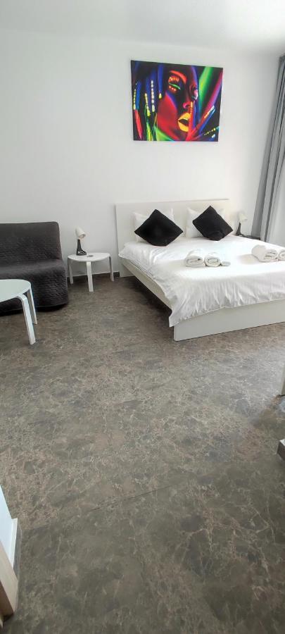Belle View Sinaia-Free Parking Apartment Bagian luar foto