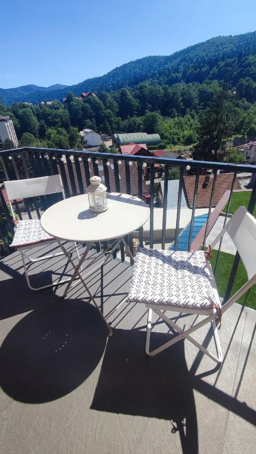 Belle View Sinaia-Free Parking Apartment Bagian luar foto
